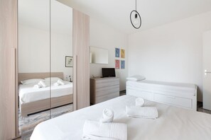 1 chambre, fer et planche Ă repasser, accĂšs Internet, draps fournis