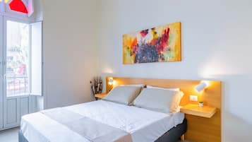 1 camera, ferro/asse da stiro, lenzuola