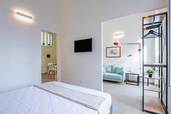 1 bedroom, iron/ironing board, bed sheets