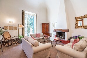 TV - Villa Ninina in the Heart of Etna Park x10 (Trecastagni)