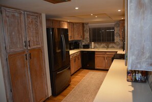 ダイニングテーブル