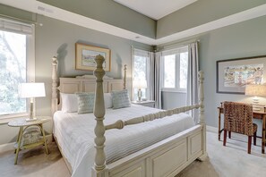 5 bedrooms, WiFi, bed sheets