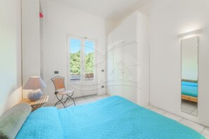 6 bedrooms