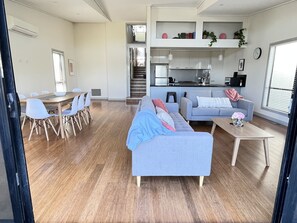 تلفزيون ذكي