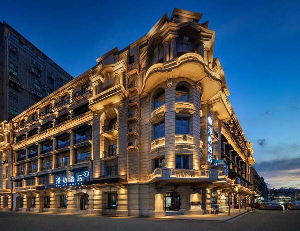 Fachada de la propiedad