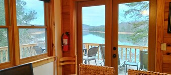 Lakefront Cabin - Dock, Kayaks, Hot Tub, Game room, 2 King Beds