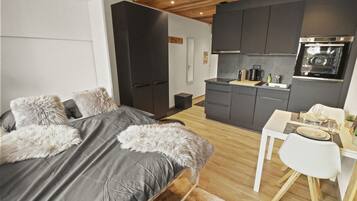 1 camera, ferro/asse da stiro, Wi-Fi gratuito, lenzuola