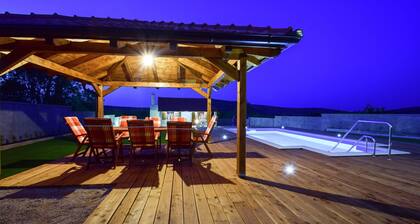 Luxury Villa with Pool, Zaton