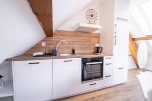 Kühlschrank, Herdplatte, Geschirrspüler