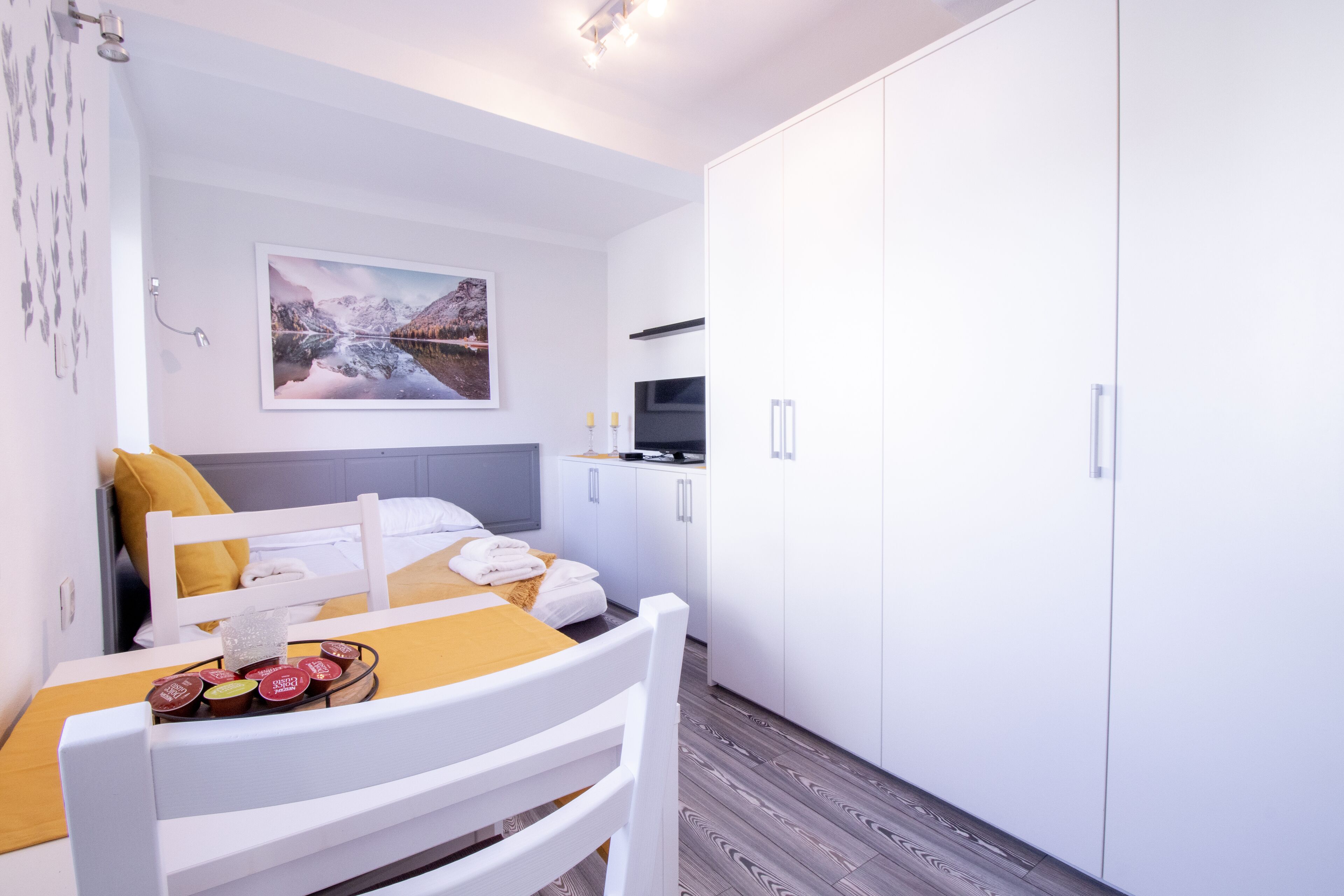 1 chambre, fer et planche à repasser, lit parapluie, Wi-Fi gratuit