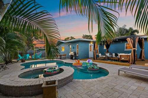 Clearwater Villa / Heated Pool, Hot Tub, Golf!
