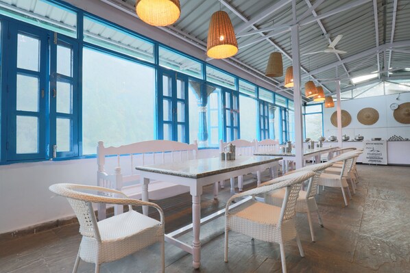 Restaurant - MANJARI RESORT (Ghansyali)