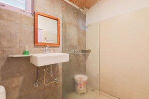 Standard Room | Bathroom | Shower, rainfall showerhead, free toiletries, towels - MANJARI RESORT (Ghansyali)