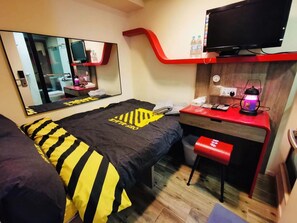 Basic Single Room | Free WiFi - KMB hostel (Kowloon)