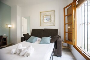 1 bedroom, WiFi, bed sheets - Rentalsevilla Escapada en San Luis (Sevilla)