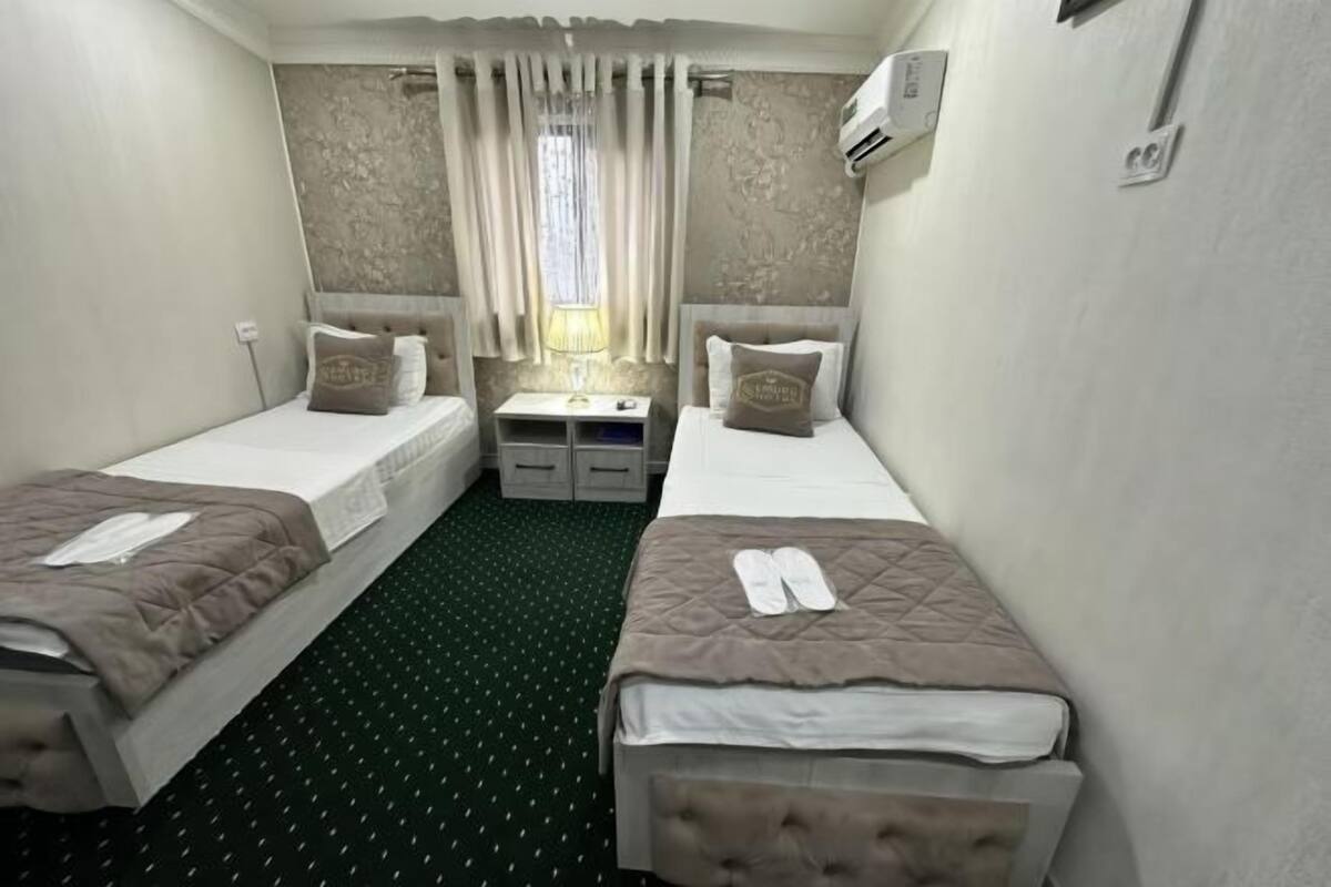 Wifi gratis y ropa de cama