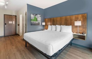 Standaard studio, 1 kingsize bed, niet-roken, koelkast & magnetron | Een bureau, een laptopwerkplek, een strijkplank/strijkijzer, gratis wifi