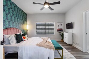 Comfort Apartment | 4 bedrooms, free WiFi, bed sheets - Spacious 4 Br Near FL Aquarium (Tampa)