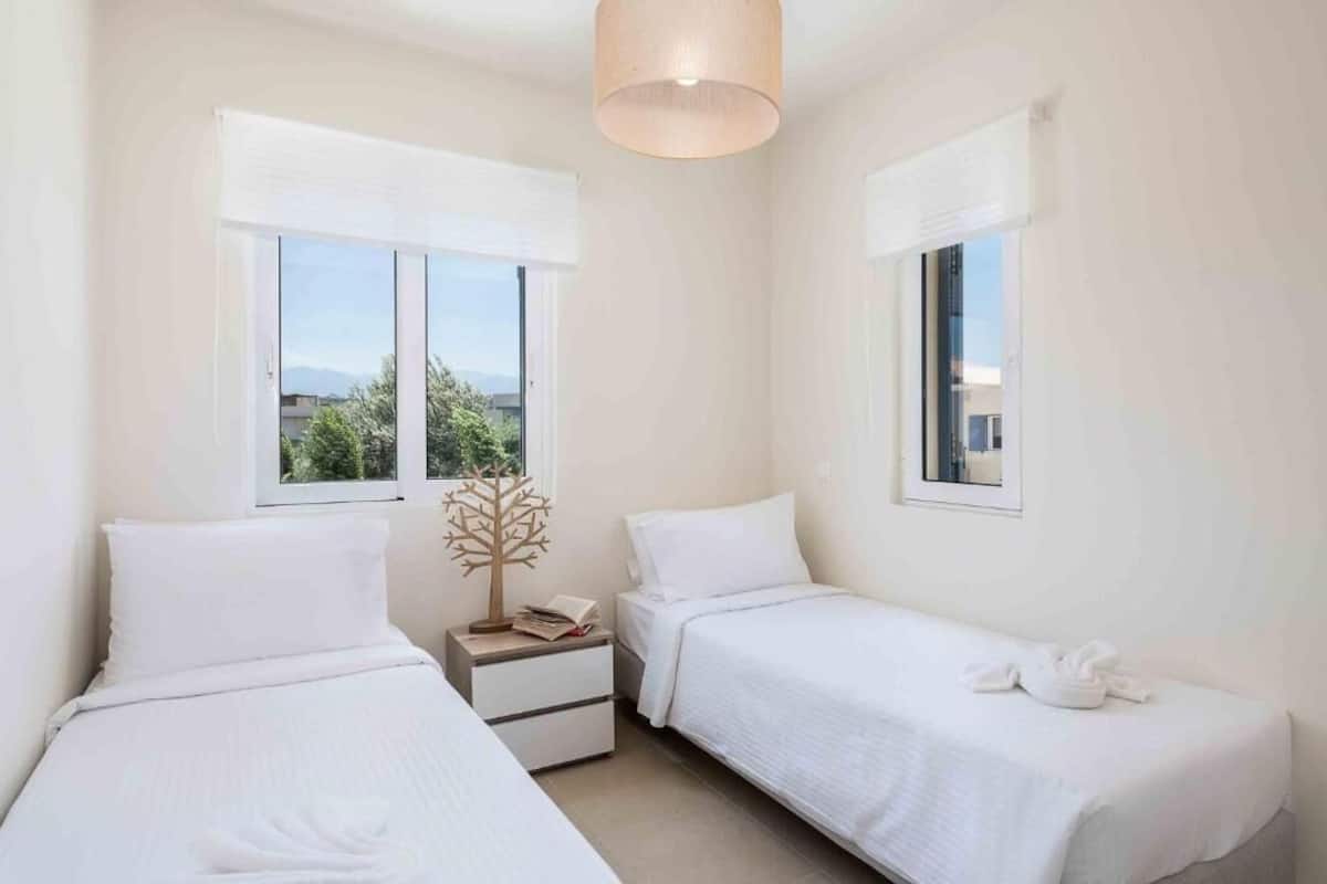 2 bedrooms, free WiFi, bed sheets
