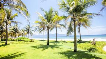 On the beach, white sand, beach bar