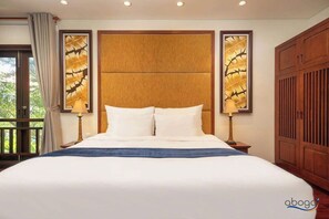 Premium bedding, memory-foam beds, minibar, desk - Luxury Pool Villas in Purama Villas (Da Nang)