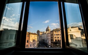 Interior - Caesarina Roma-Lovely appartament, 3 minutes far from Piazza Navona (Roma)