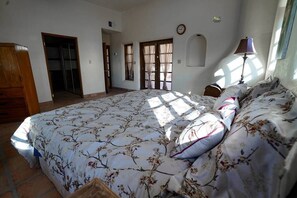 3 bedrooms, free WiFi, bed sheets - Charming 3-Bedroom Casa Chaparral (San Felípe)