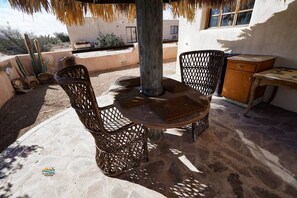 Outdoor dining - Charming 3-Bedroom Casa Chaparral (San Felípe)