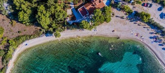 Holiday house Supetar for 1 - 8 persons with 3 bedrooms - Holiday house