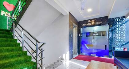 Hotel Avadh Palace