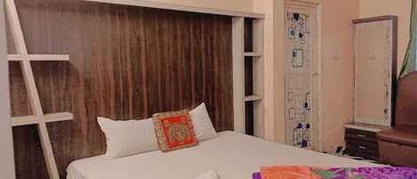 Executive Room | Free WiFi