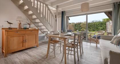 House for 5 at a few steps from the beach