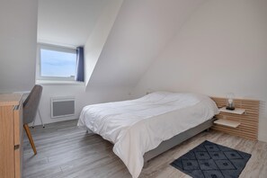 1 chambre, fer et planche à repasser, Wi-Fi gratuit