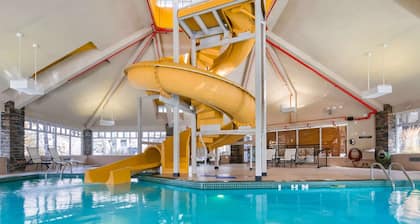 Cozy Suite with free Breakfast, Pool & Waterslide