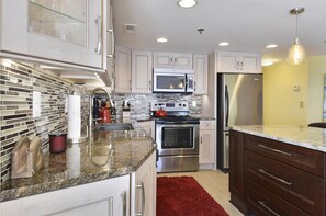 冰箱、微波炉、洗碗机、茶具/咖啡用具