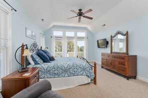 6 bedrooms, WiFi, bed sheets