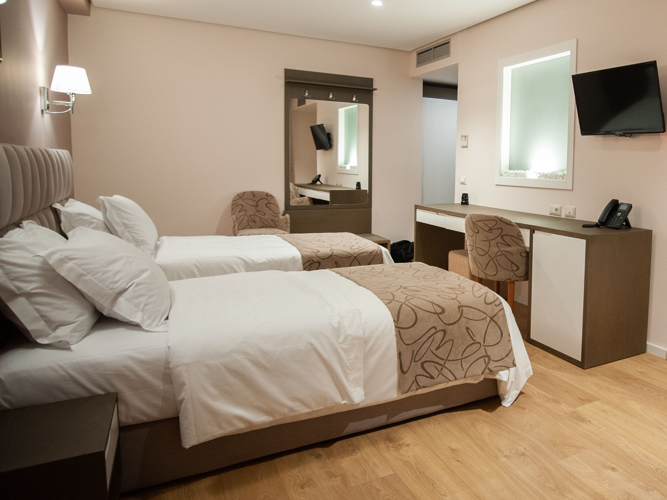 1 bedroom, minibar, individually furnished, desk