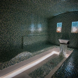 Espace de soins pour les couples, hammam, soins corporels