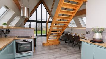 Fridge, dishwasher, electric kettle, toaster