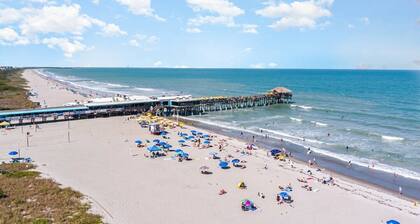 Pier Pressure beachfront w/pool