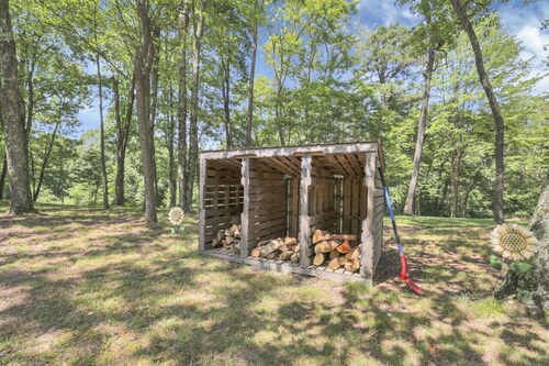 Gentle Breeze: The Maple: Romantic Secluded Getaway