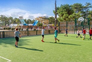 Sportplatz