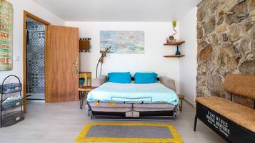 Bügeleisen/Bügelbrett, kostenloses WLAN, Bettwäsche