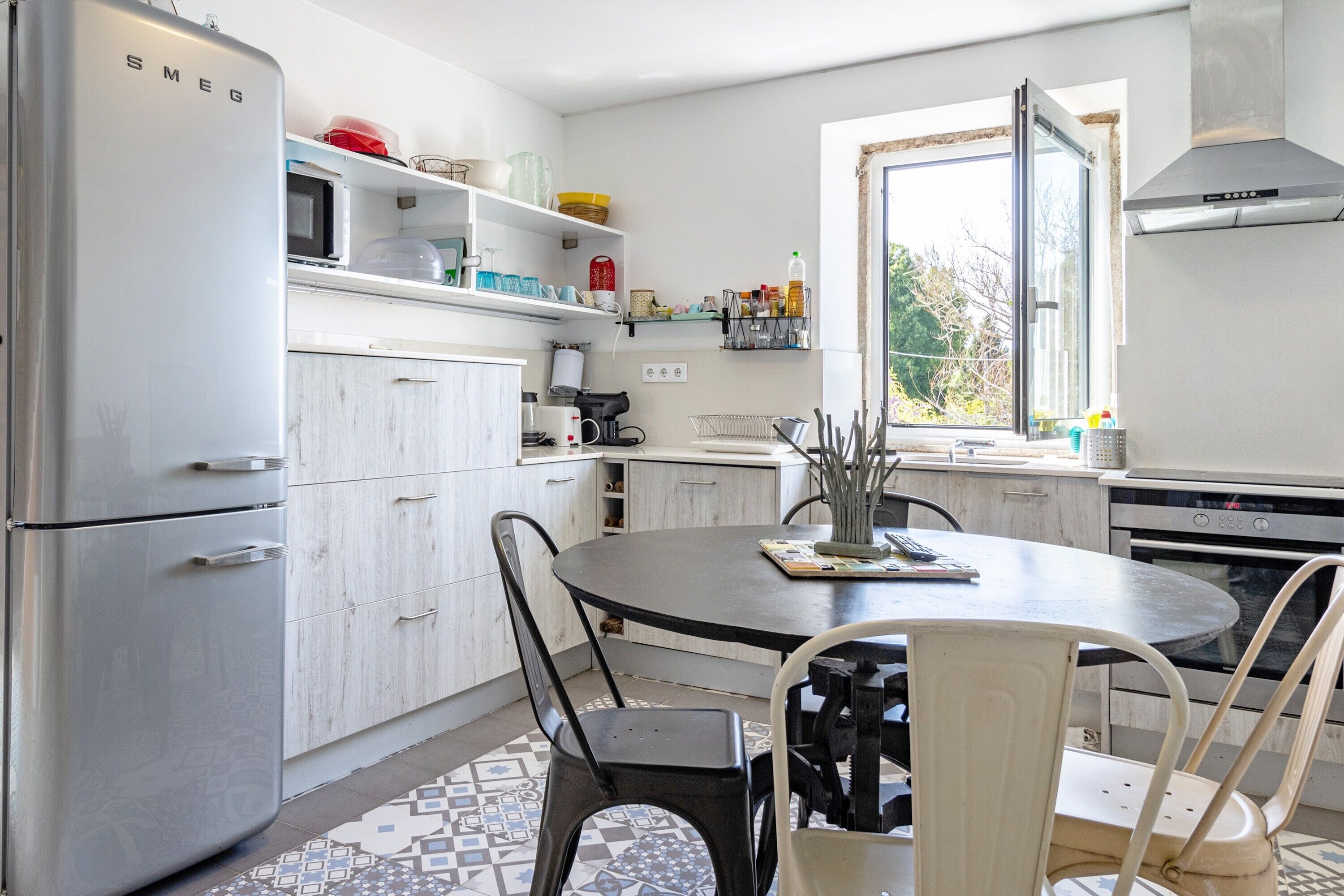 Refrigerador, microondas, horno, lavavajillas