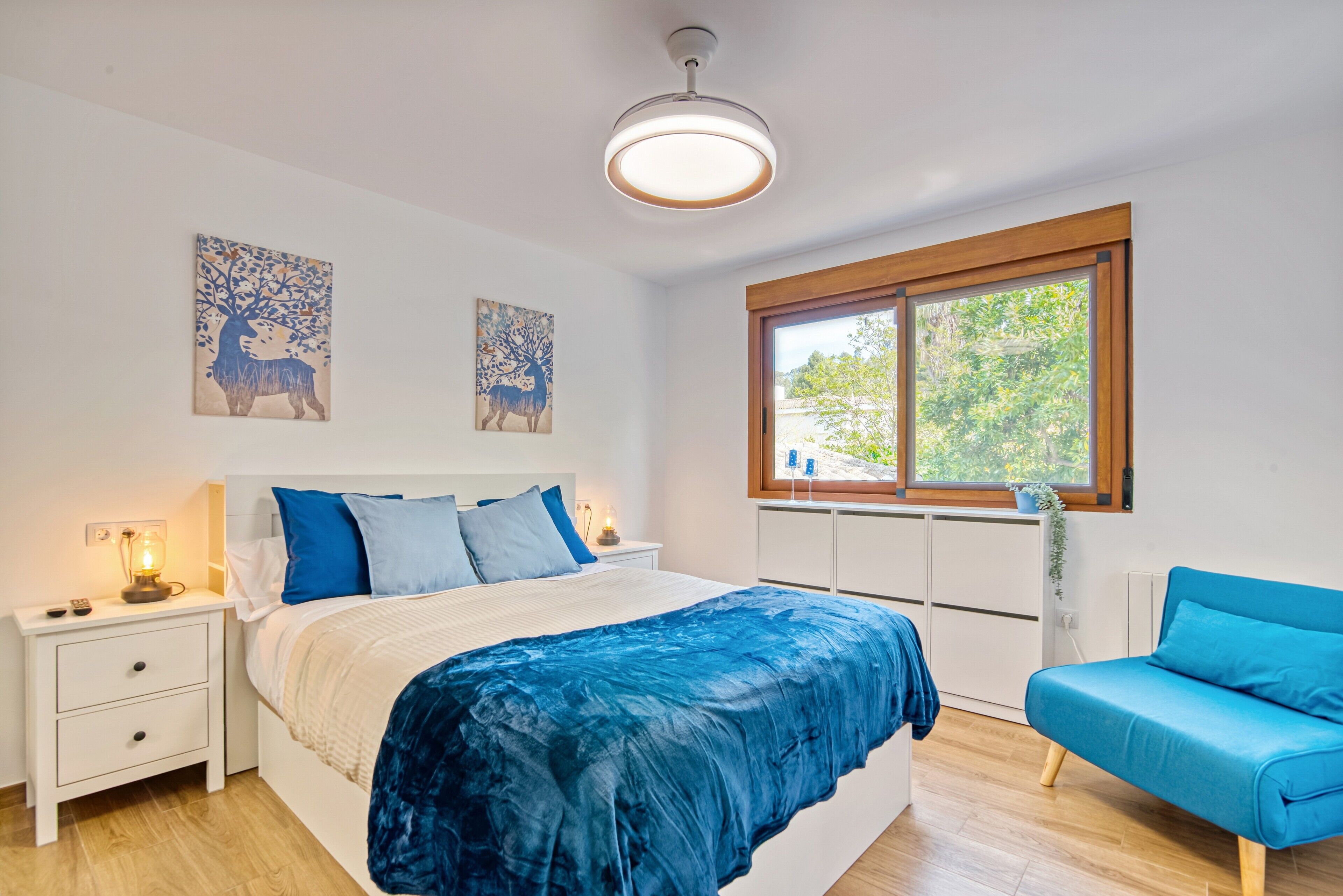 1 dormitorio, tabla de planchar con plancha, wifi gratis y ropa de cama