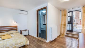 3 habitaciones, tabla de planchar con plancha y wifi gratis