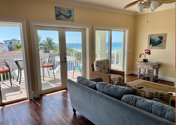 House, 6 Bedrooms | Living area - Sans Souci 6 Bedroom Home by RedAwning (Bradenton Beach)