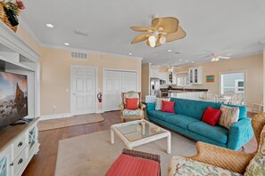 Maison, 6 chambres | Aire de séjour