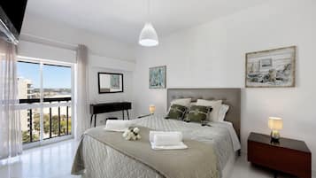 1 chambre, fer et planche à repasser, Wi-Fi gratuit, draps fournis