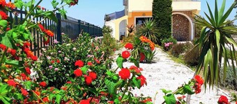 Holiday Home 'Casa D' Irene' with Sea View, Wi-Fi and Air Conditioning